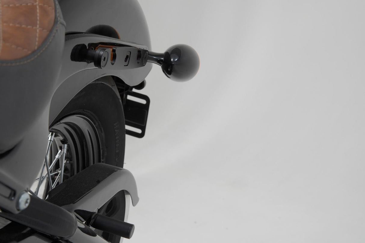 SLH Side Carrier Left Harley - Davidson Softail Str Bob (17 - ),Standard (20 - ) - SW - Motech UK