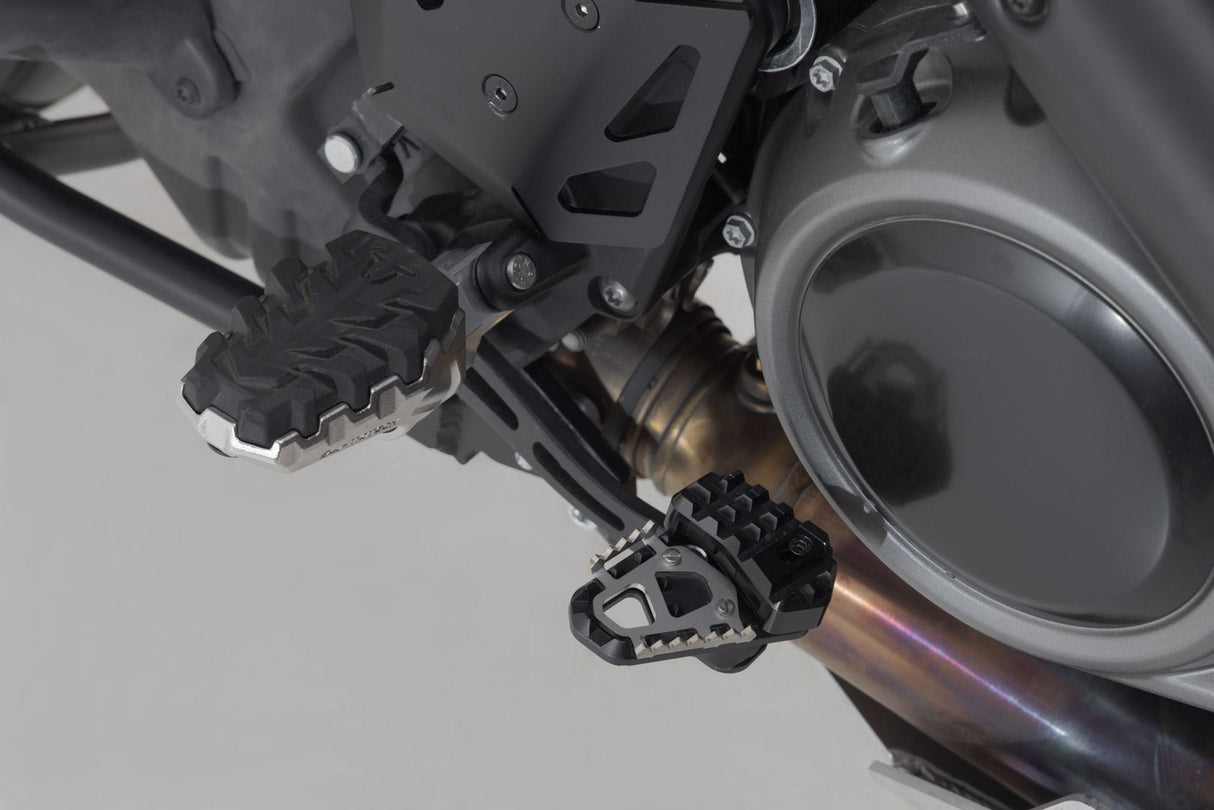 TRAX ADV Aluminium Case System 45/37 litre Kawasaki KLR 650 (08 - ) Black - SW - Motech UK