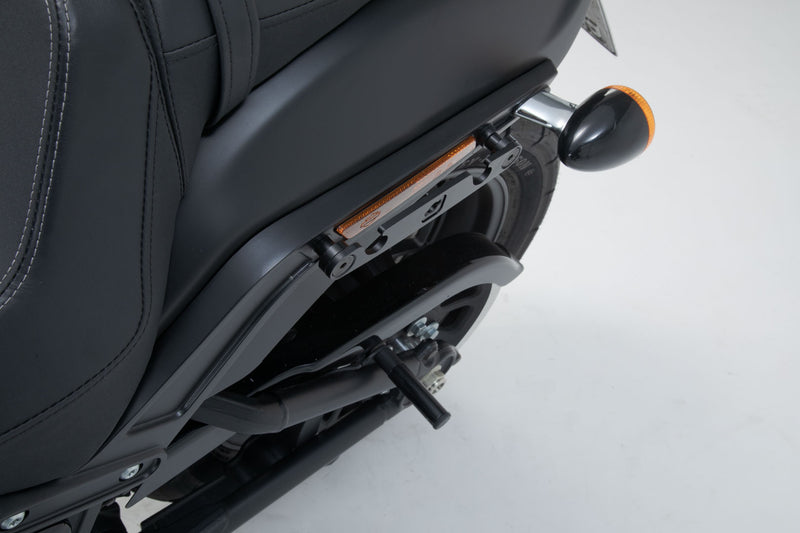 Legend Gear Side Bag System LH Harley-Davidson Softail Fat Bob (17-)