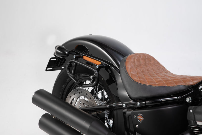 Legend Gear Side Bag System LC Harley-Davidson Softail Street Bob (17-)/Standard (20-)/LowRS (19-)
