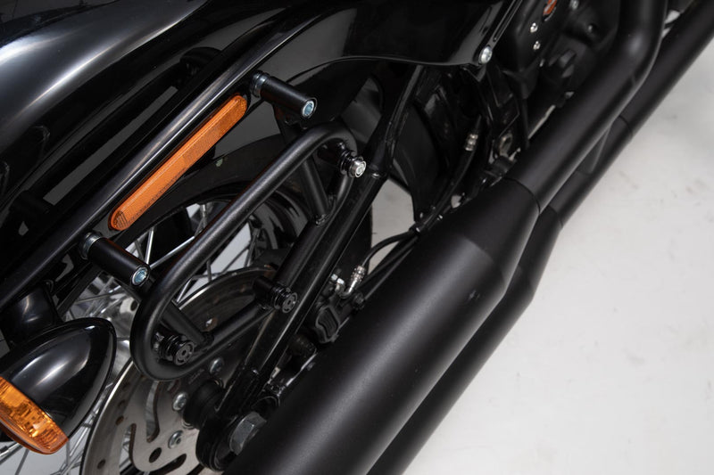 SLC Side Carrier Right Harley-Davidson Softail Str Bob (17-),Standard (20-)