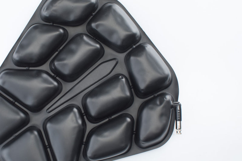TRAVELLER PILLION cushion Black 22 x 30 cm With polyurethane air cushion
